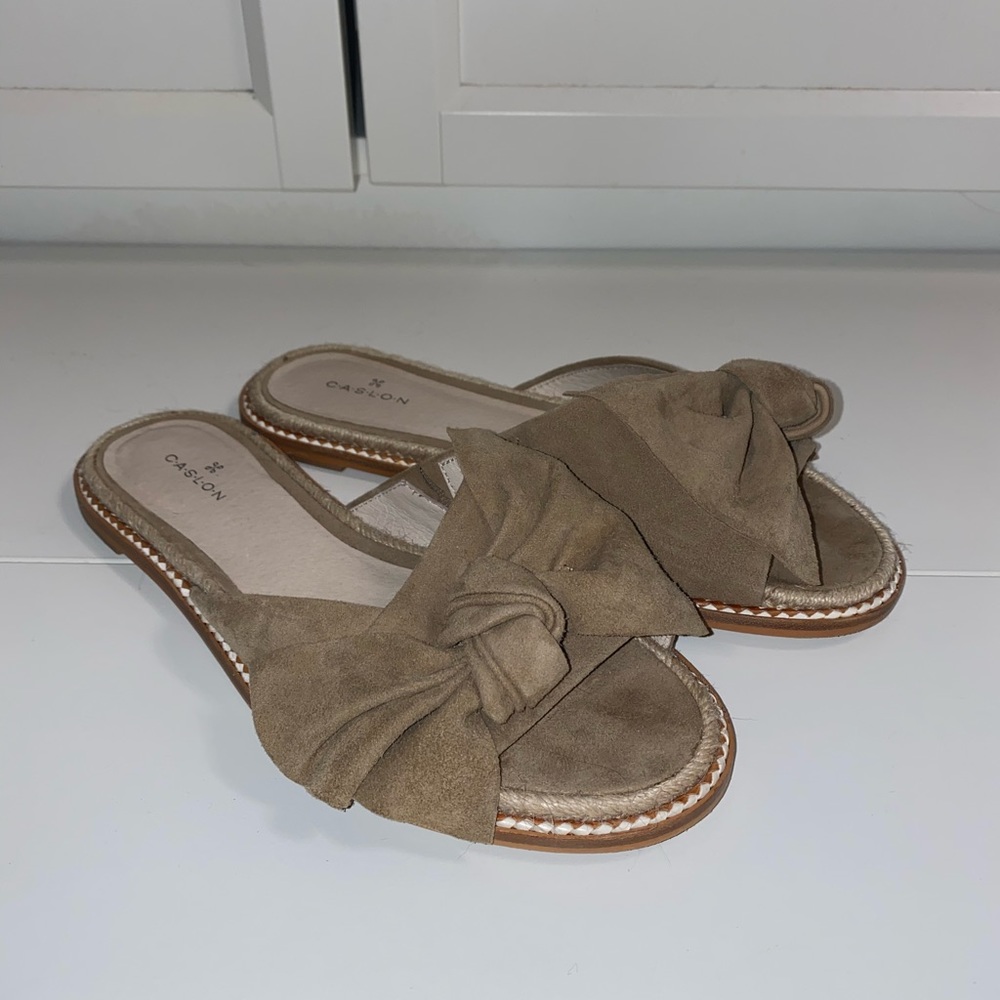 Caslon Darcie Bow Slide Sandal - Walnut Suede
